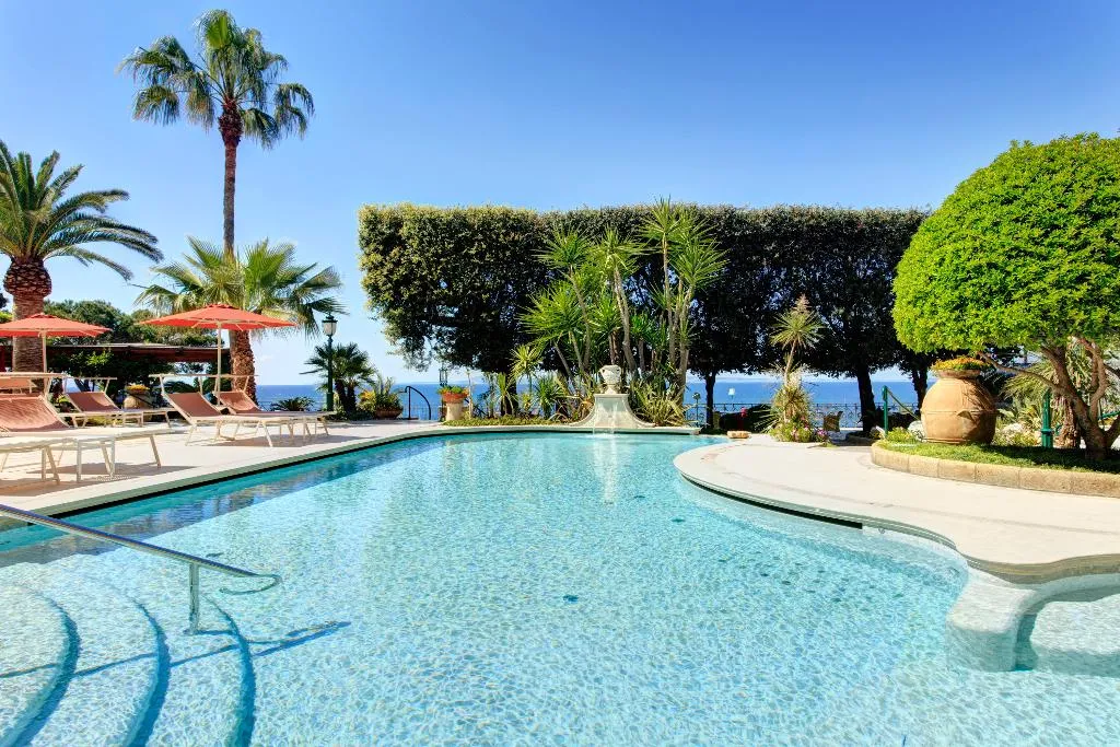 Pool, Grand Hotel Ambasciatori, Naples