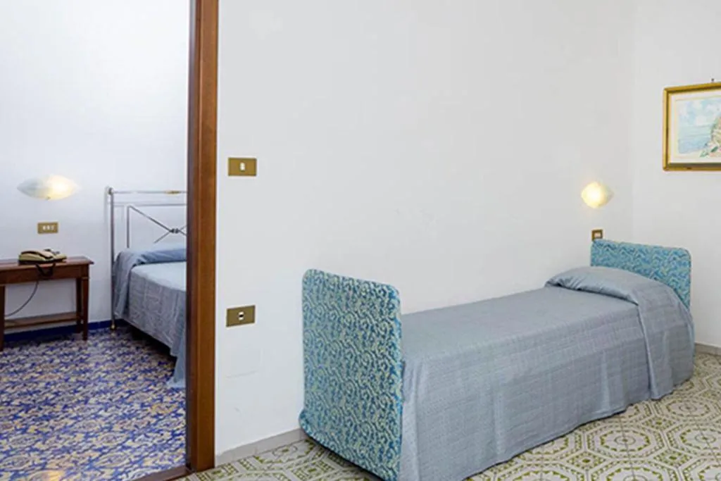 Room, Hotel Sole Splendid, Naples