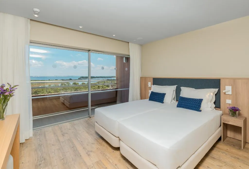 APARTMENT PREMIUM Room, The Pearl Troia, Lisbon