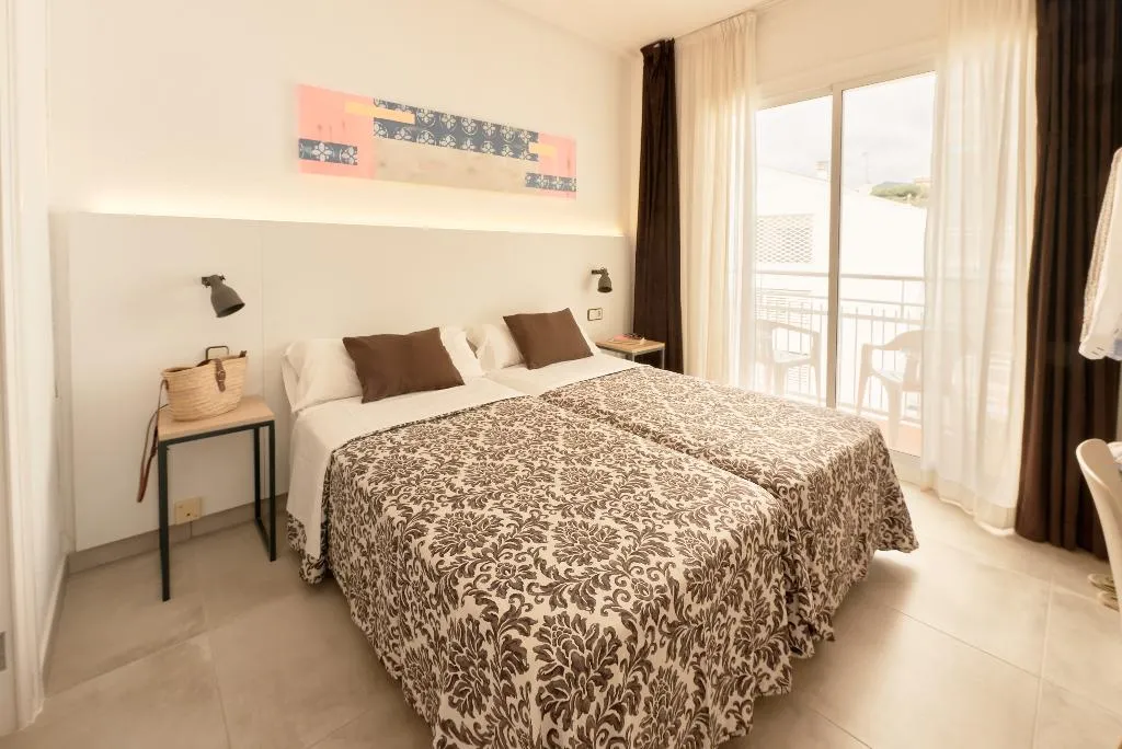 Room, Miami Hotel, Costa Brava