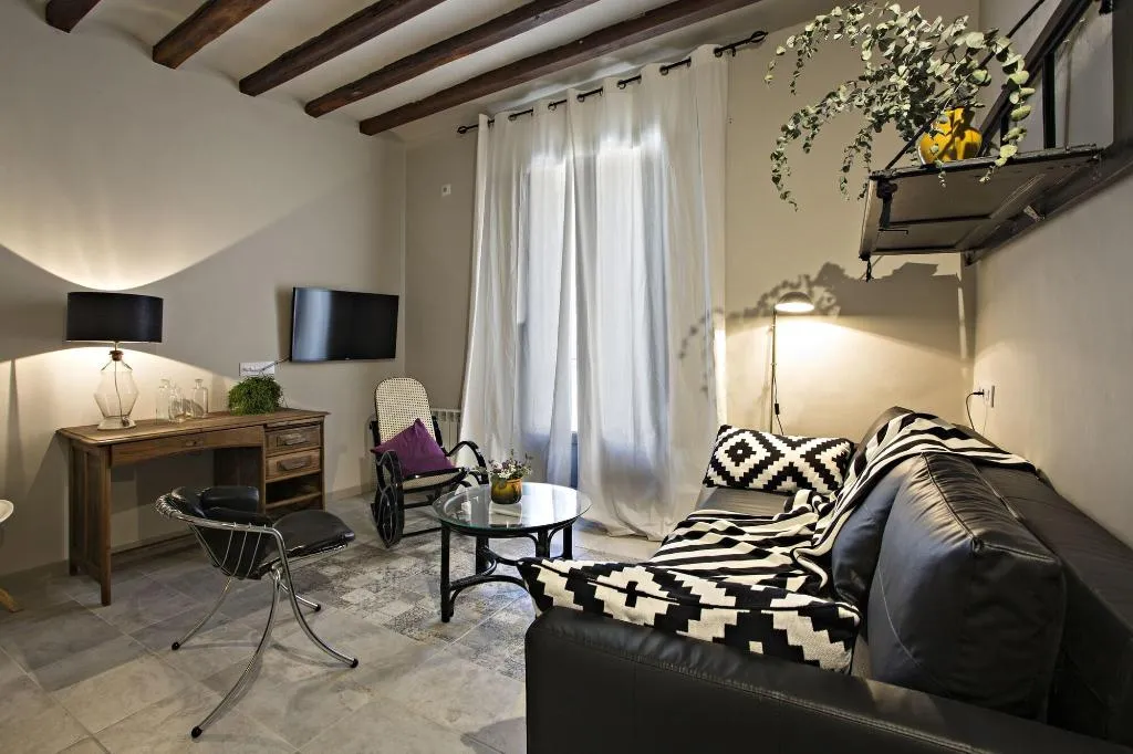 Room, El Jardinet De Sant Esteve, Barcelona