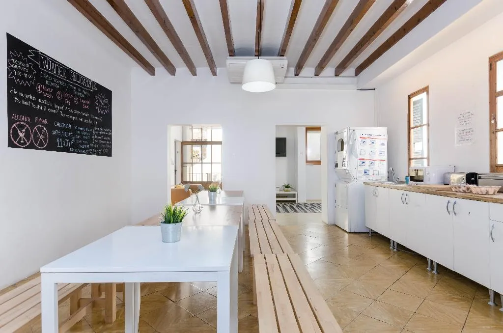Restaurant, Urban Hostel Palma - Albergue Juvenil, Majorca