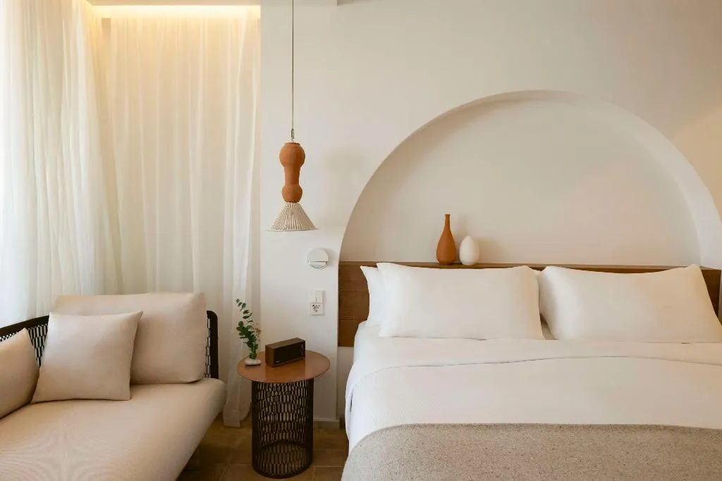 Room DELUXE WITH TERRACE Room, Villa Le Blanc Gran Meliá Hotel, Menorca