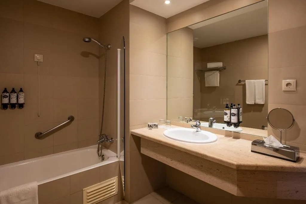 Double or Twin DELUXE Room, Mundial, Lisbon