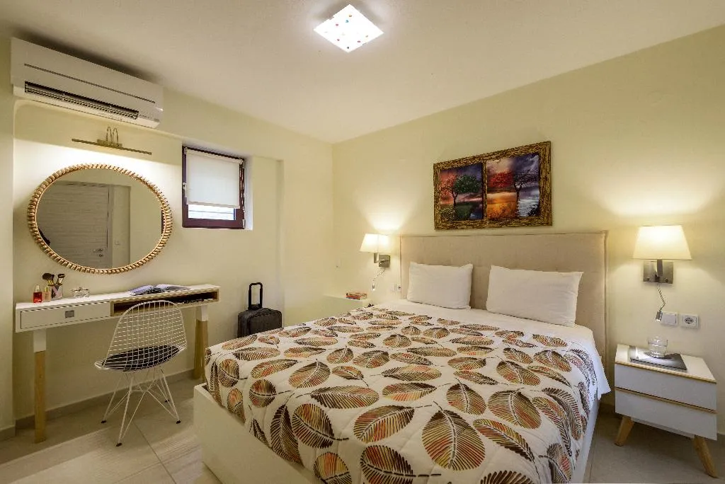 APARTMENT GARDEN VIEW Room, Elpiniki Luxury Apartments, Thessaloniki