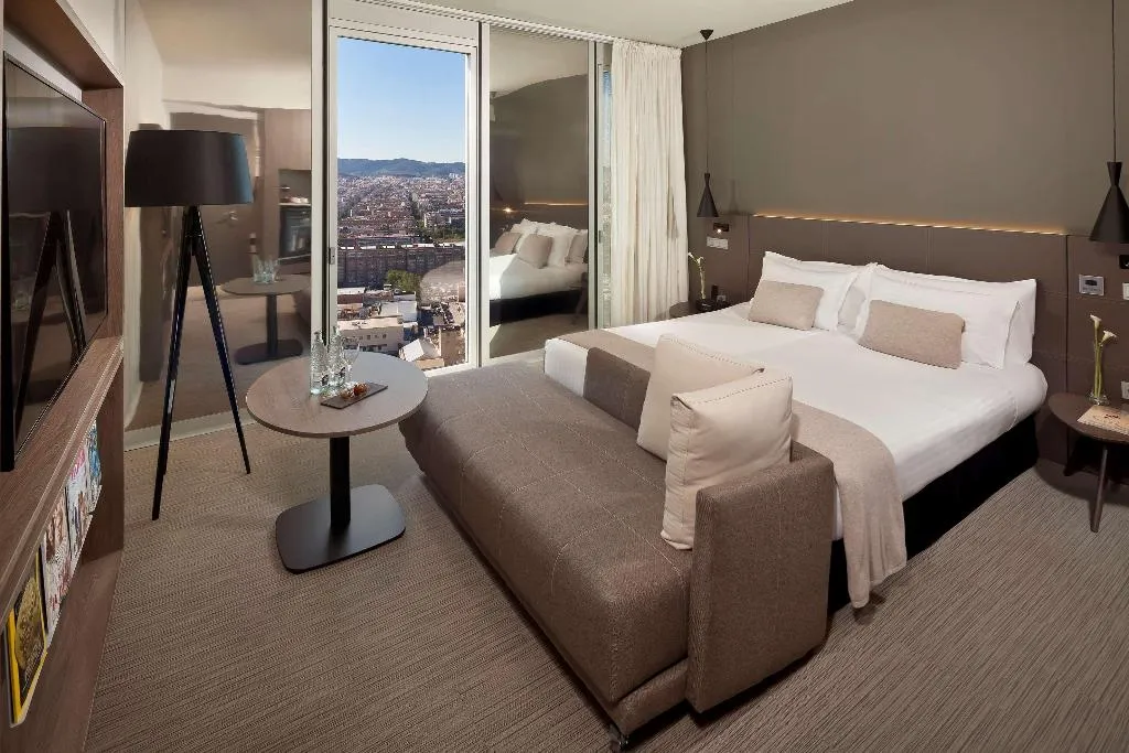 DOUBLE CITY VIEW Room, The Level at Melia Barcelona Sky, Barcelona