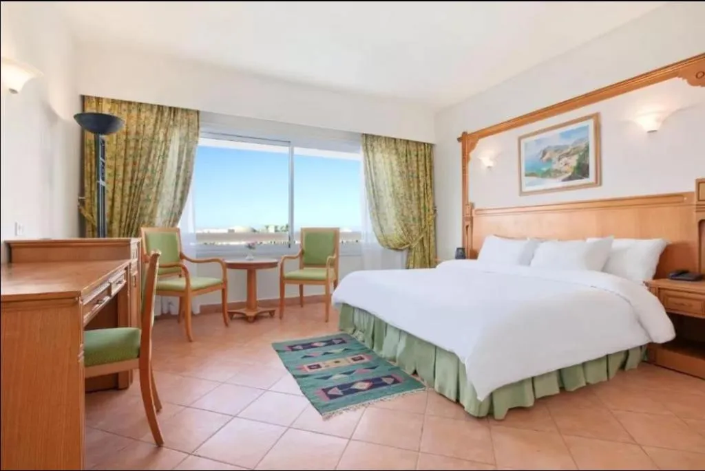 SINGLE DELUXE Room, Long Beach Resort, Red Sea Riviera