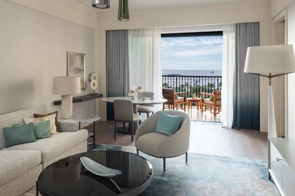 SUITE SEA VIEW Room, Four Seasons Resort Dubai at Jumeirah Beach, Dubai