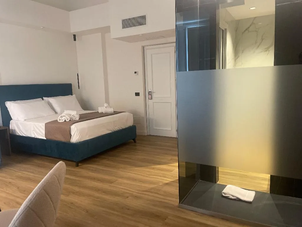 Double or Twin STANDARD Room, Hotel Tesoro Pompeiano, Naples