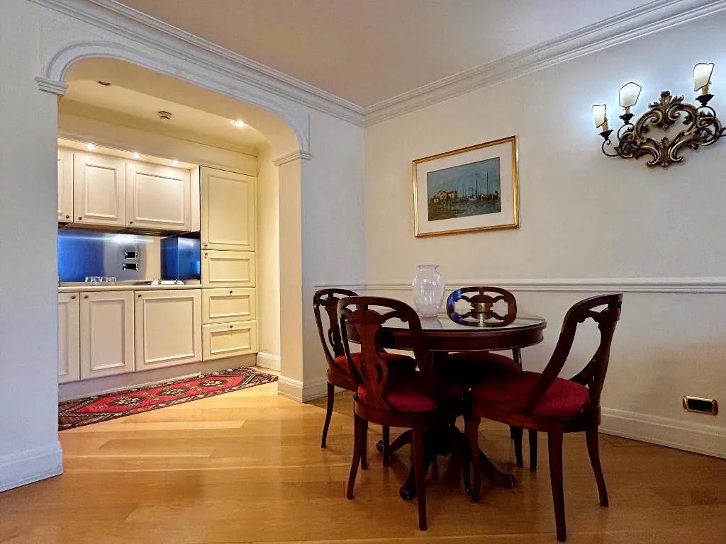 APARTMENT DELUXE CAPACITY 4 Room, Torre dell’Orologio Signature Residence, Venice