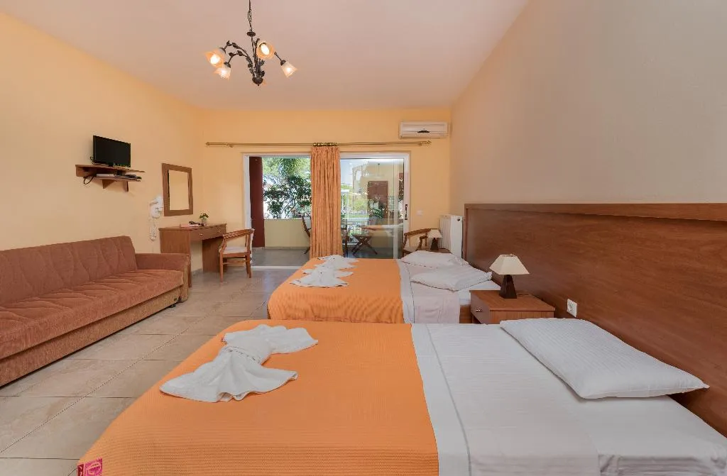 STUDIO SUPERIOR Room, Oscar Villa & Studios, Zante