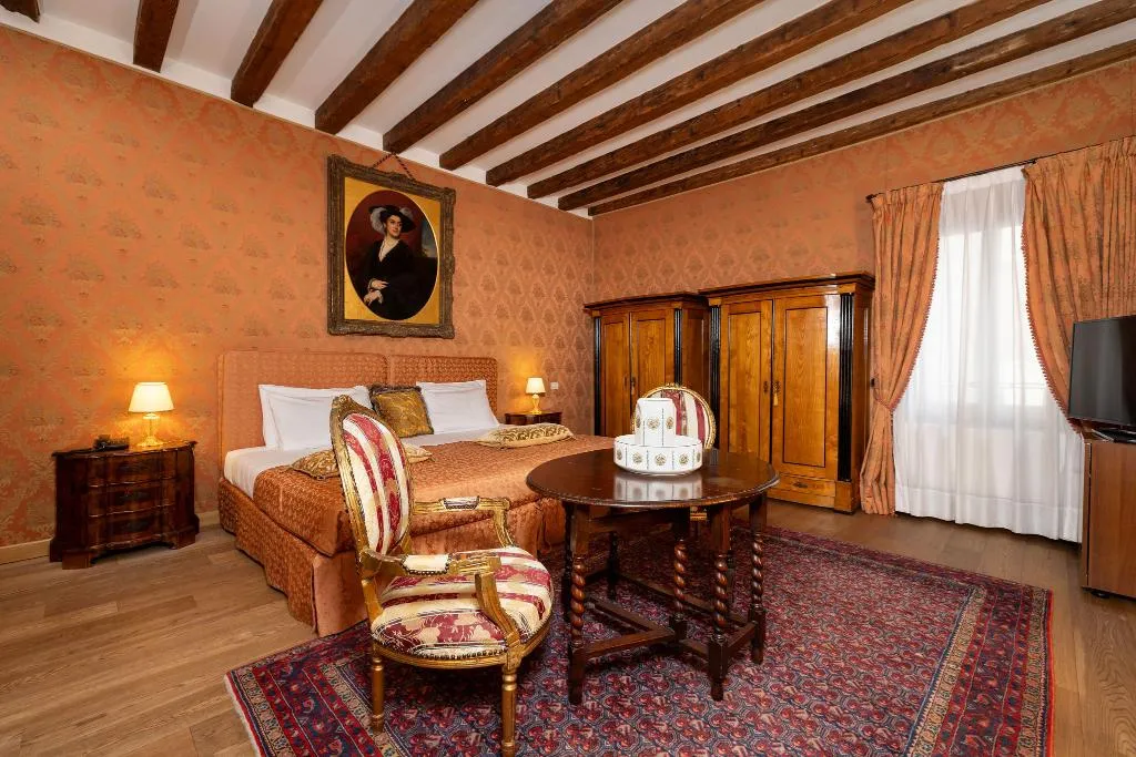 Double or Twin DELUXE Room, Relais Alberti, Venice