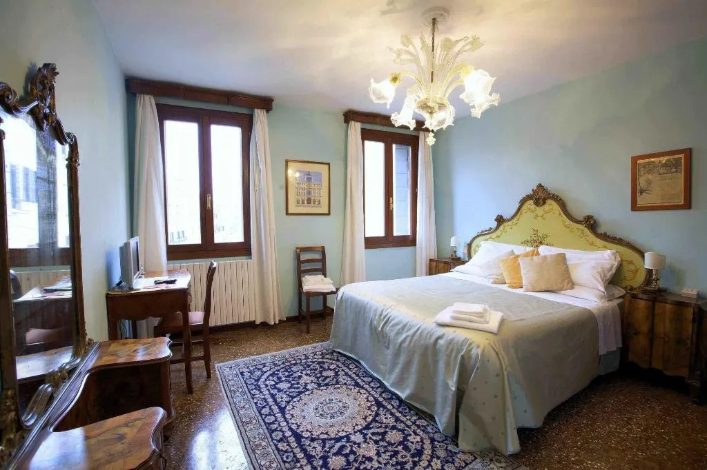 Room, 3749 Ponte Chiodo Guest House, Venice