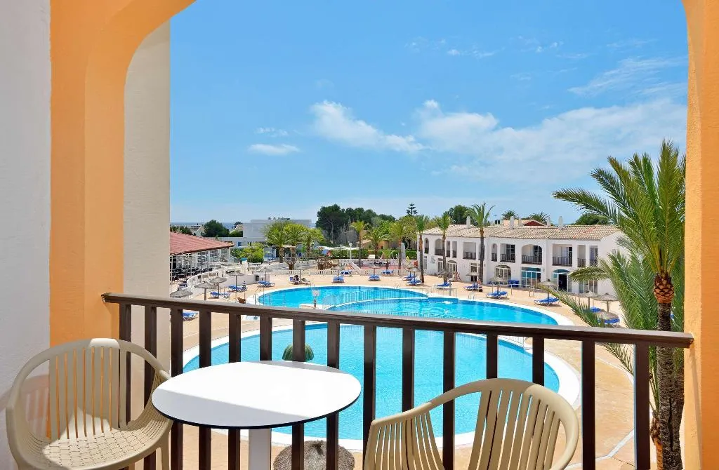DOUBLE POOL VIEW Room, Sol Falco Menorca, Menorca