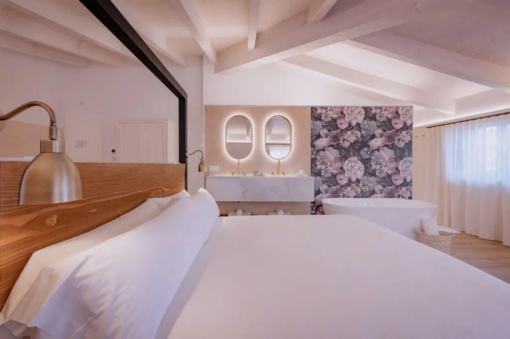 Room, Palau Macelli, Costa Brava