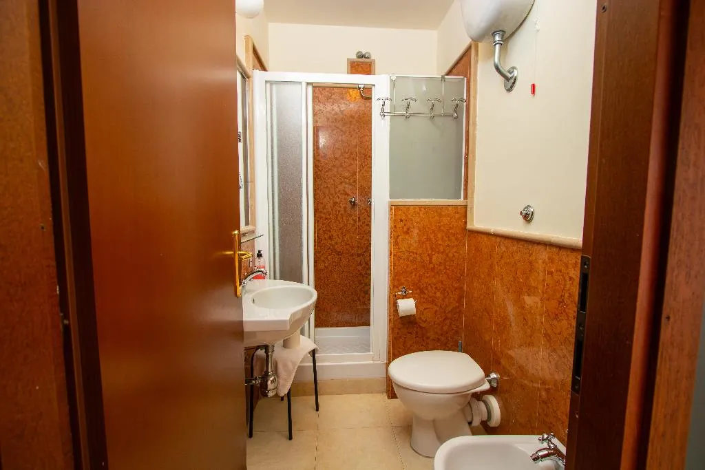 Double or Twin WITH VIEWS Room, Ostello Bello Firenze, Florence