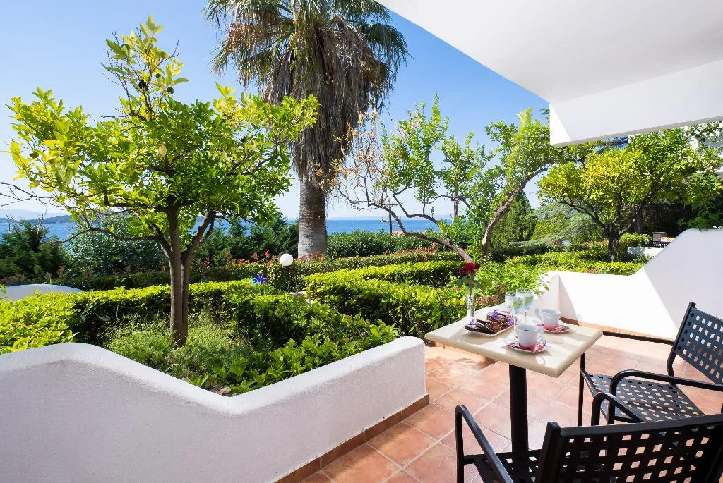 FAMILY ROOM SEA VIEW Room, Alexandros Palace Hotel & Suites, Halkidiki