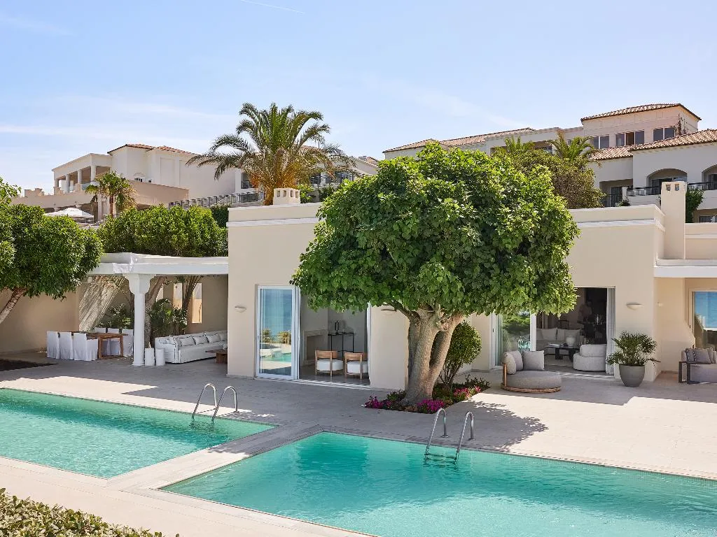 VILLA CAPACITY 8 Room, Mandola Rosa, A Resort to Live, Athens