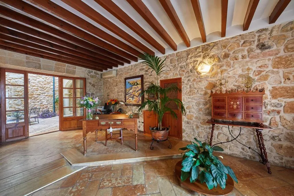 Lobby, Cas Comte Petit Hotel & Spa, Majorca