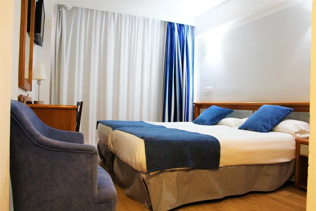 Room, Marbel, Majorca