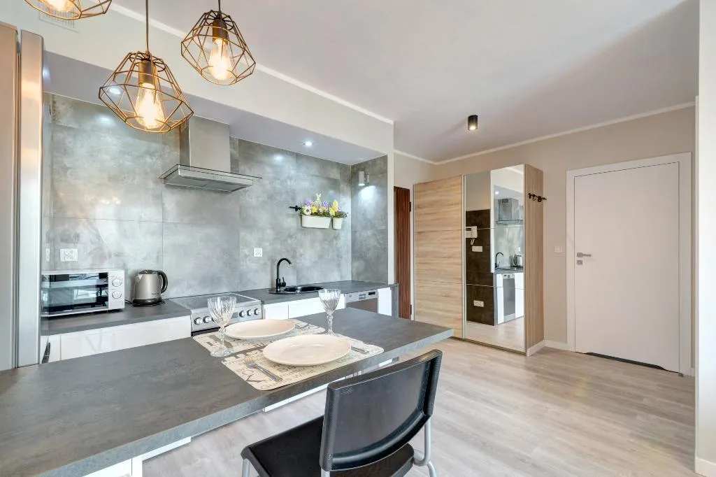APARTMENT ONE BEDROOM Room, Dom & House Apart Chmielna Park, Gdansk
