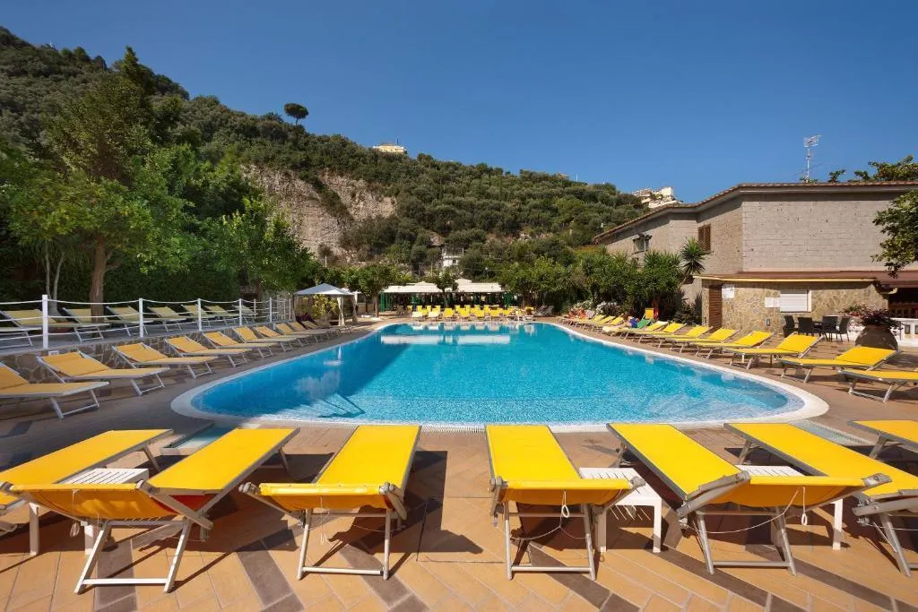Pool, Grand Hotel Parco del Sole, Naples