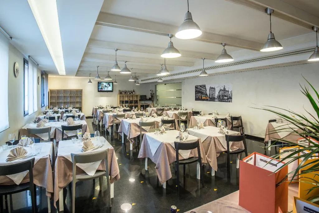 Restaurant, As Hotel Cambiago, Milan