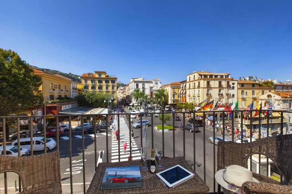 Terrace, Piazza Tasso B B, Naples