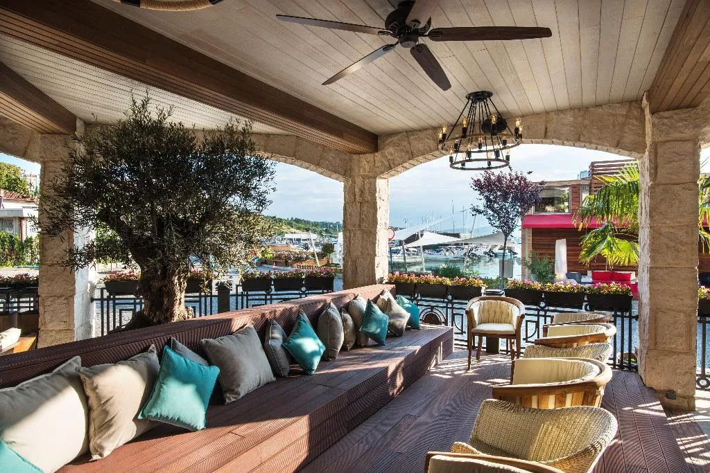 Terrace, Blu Bay Boutique Hotel, Bourgas