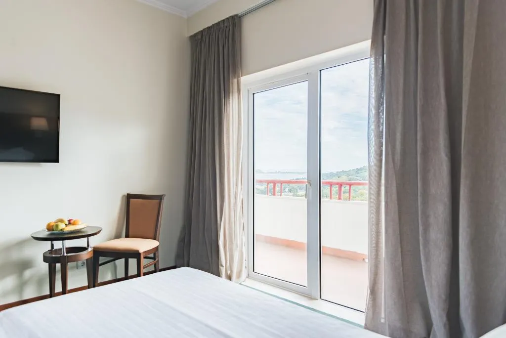 TWIN RIVER VIEW Room, Amazonia Jamor, Lisbon