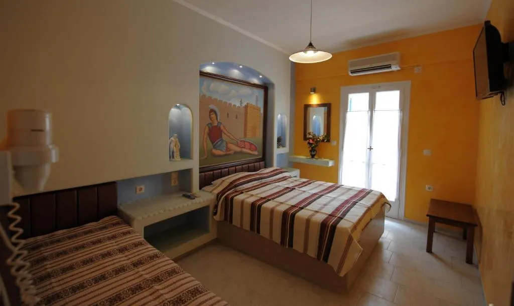 APARTMENT CAPACITY 4 Room, Orfeas Apartments, Santorini