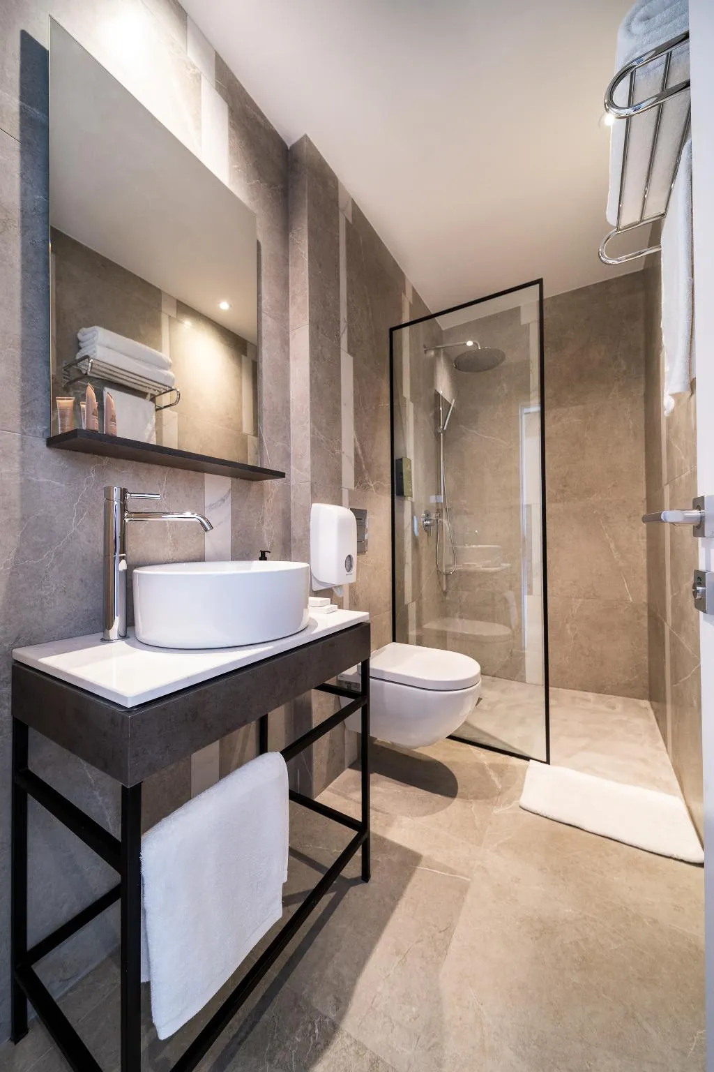 DOUBLE DELUXE Room, Alinea Suites Limassol Center, Cyprus