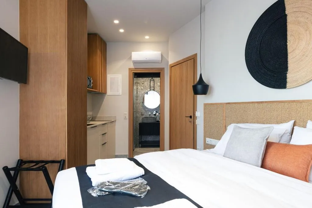 Room, Chapter 02 Gallery Suites, Crete