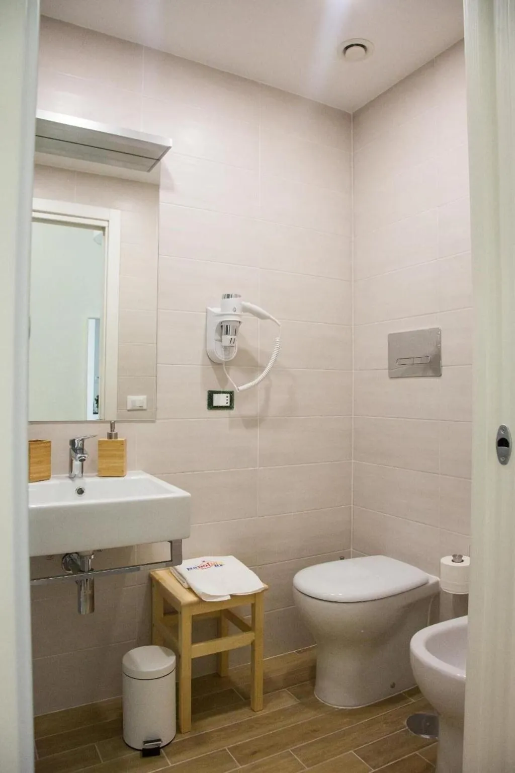 Room, Napolinn B&B, Naples