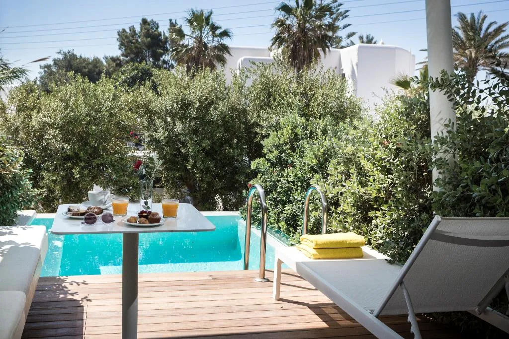 SUITE WITH PRIVATE POOL Room, Mykonos Dove beach hotel, Mykonos