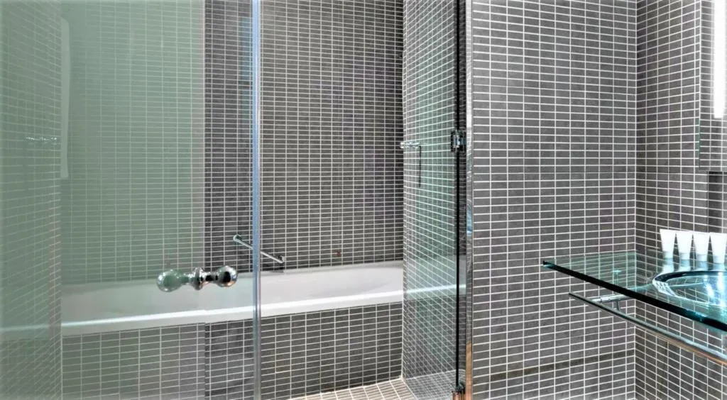 DOUBLE QUEEN SIZE BED Room, AC Milano, Milan
