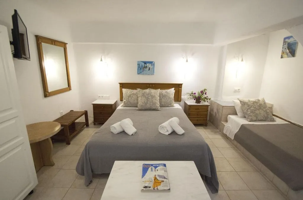 SUITE CAPACITY 7 Room, Villa Konstantin Rooms & Suites, Mykonos