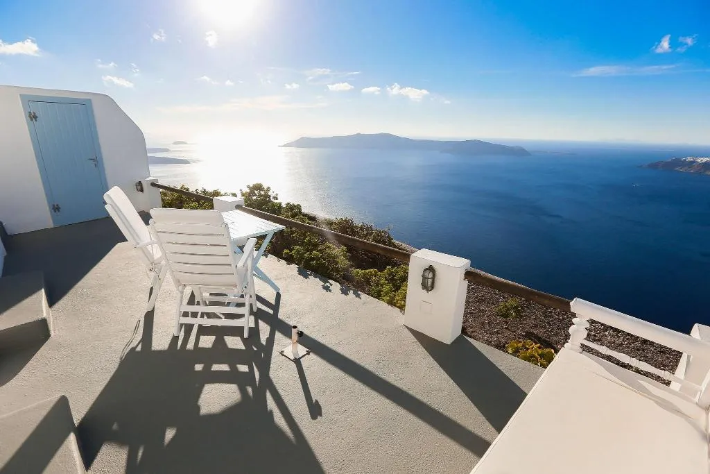 Terrace, Ilioperato Traditional Apartments, Santorini