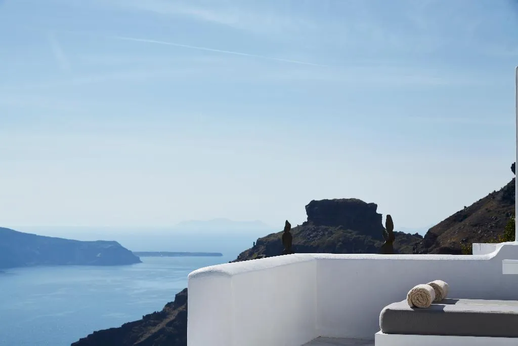 VILLA THREE BEDROOMS WITH PRIVATE POOL Room, Canaves Elefas Villas, Santorini