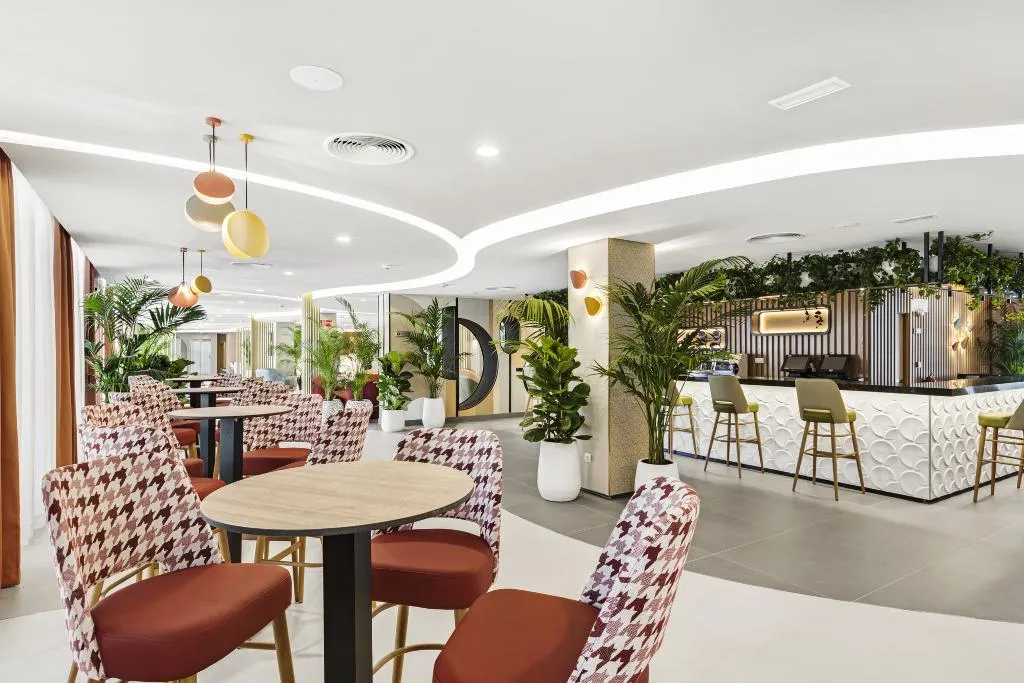 Bar, Hotel Riu Concordia, Majorca
