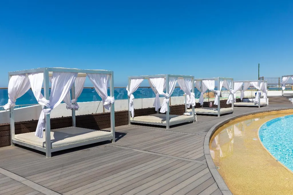 Pool, Vale Do Lobo Resort, Algarve