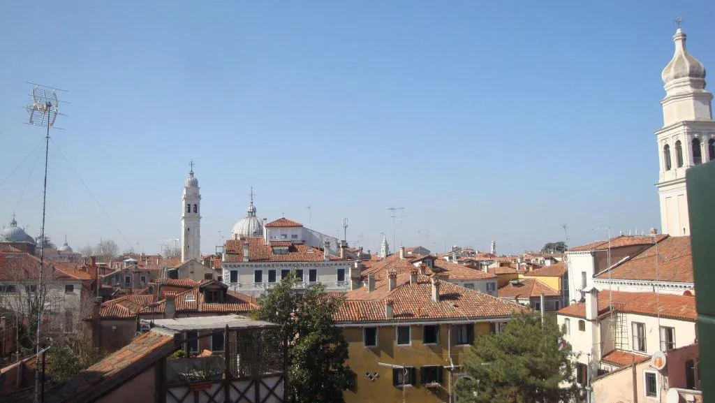 General view, Casa Linger, Venice