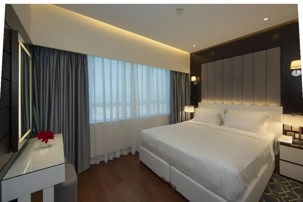 SINGLE DELUXE Room, Number One Tower Suites, Dubai