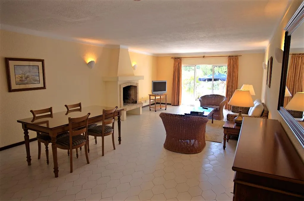 VILLA TWO BEDROOMS Room, Vale do Garrao Villas, Algarve