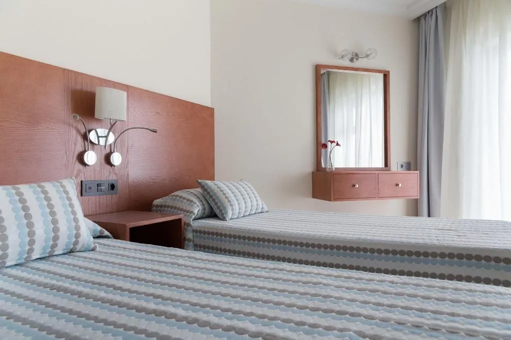 Room, Club Las Adelfas, Lanzarote