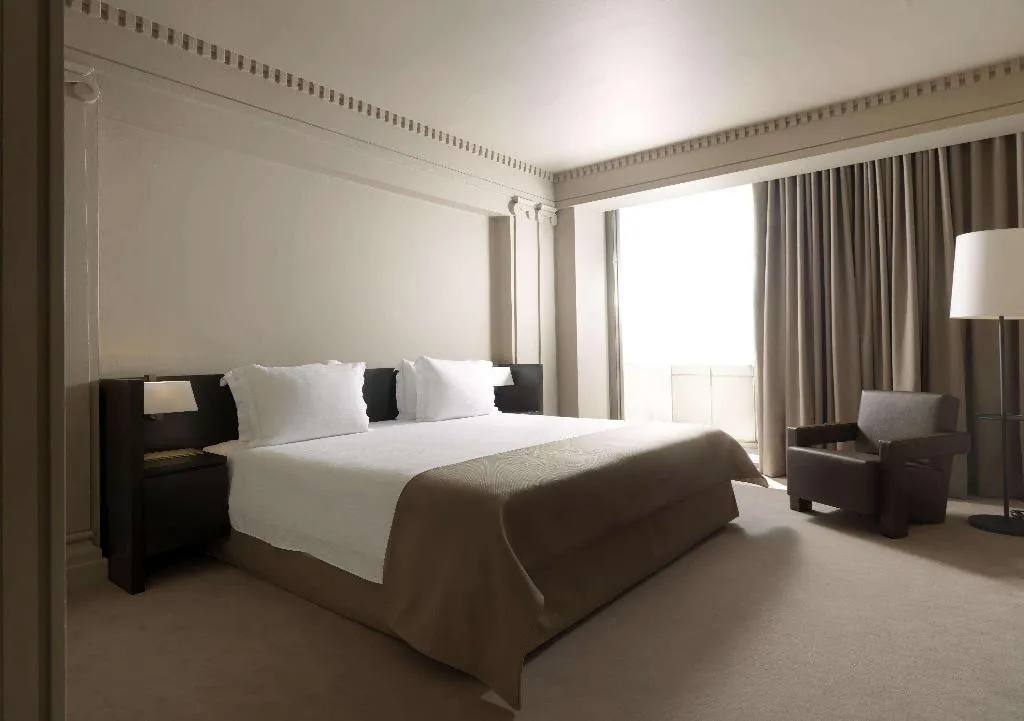 Room, NJV Athens Plaza, Athens