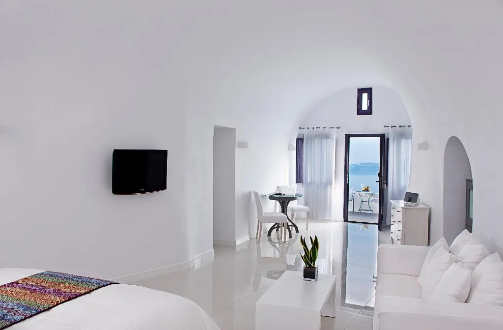 SUITE SEA VIEW Room, Katikies Chromata Santorini - The Leading Hotels, Santorini