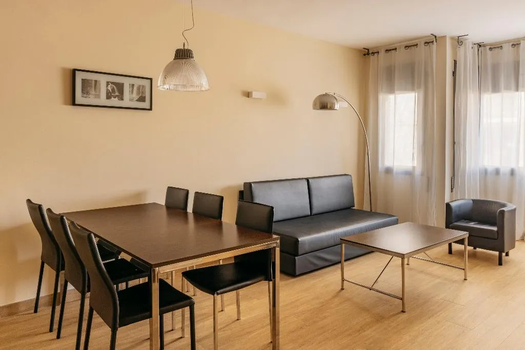 APARTMENT DELUXE Room, Barcelona Apartment Villarroel, Barcelona