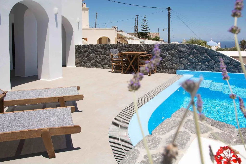 SUITE WITH PRIVATE POOL Room, Amphitrite Suites Santorini, Santorini