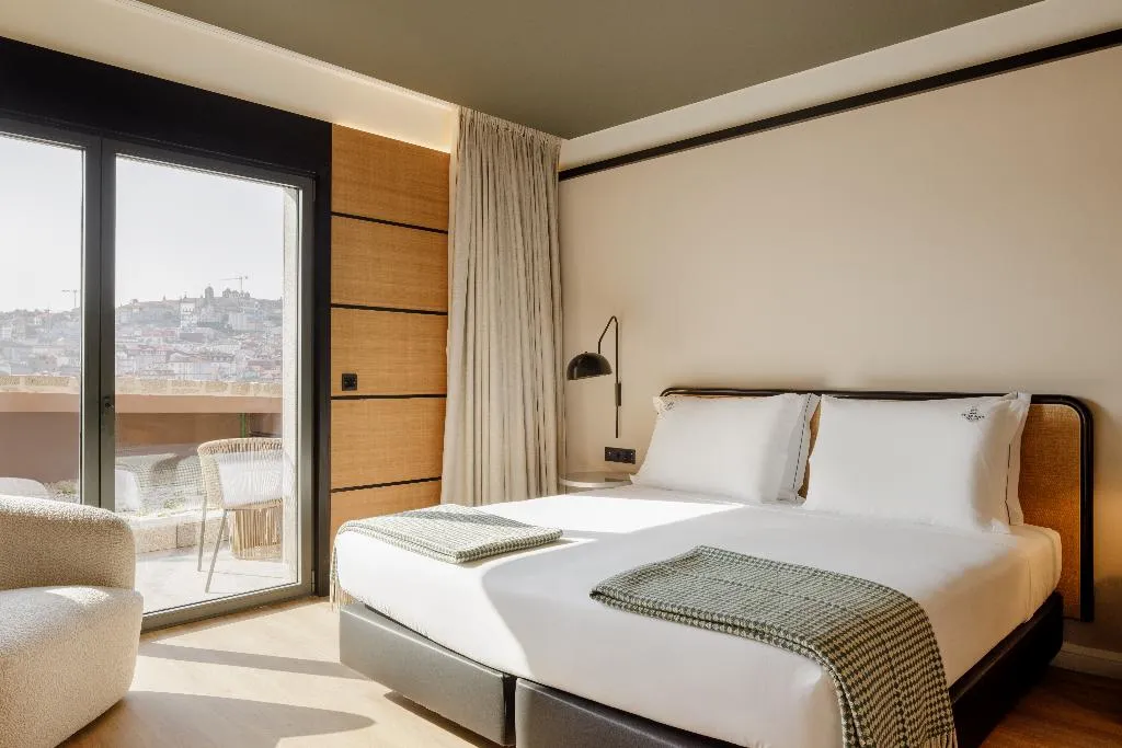 JUNIOR SUITE PREMIUM WITH VIEWS Room, Porto River Soul Hotel, Porto